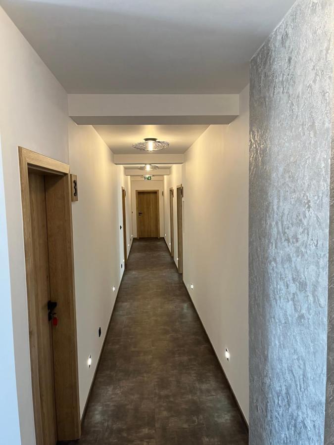 Penzion A Restaurace Zamecka Vratnica Vizovice Dış mekan fotoğraf